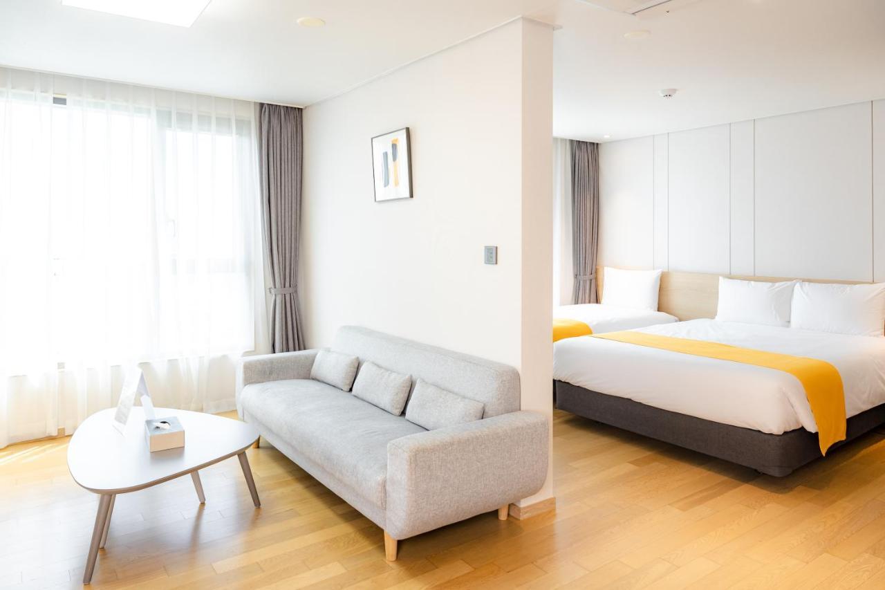 Seogwipo Hills Hotel Exterior photo